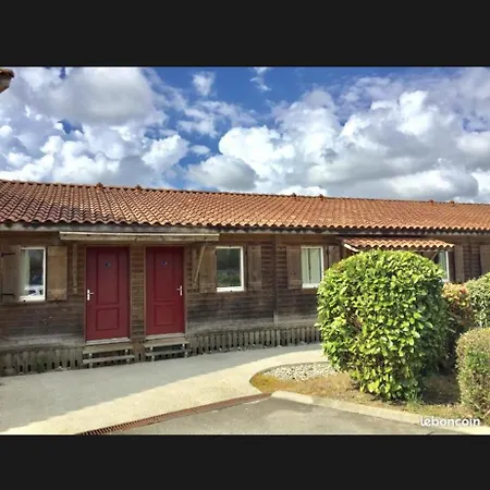 Maisonnette En Bois Pour 4 Personne Village Avec